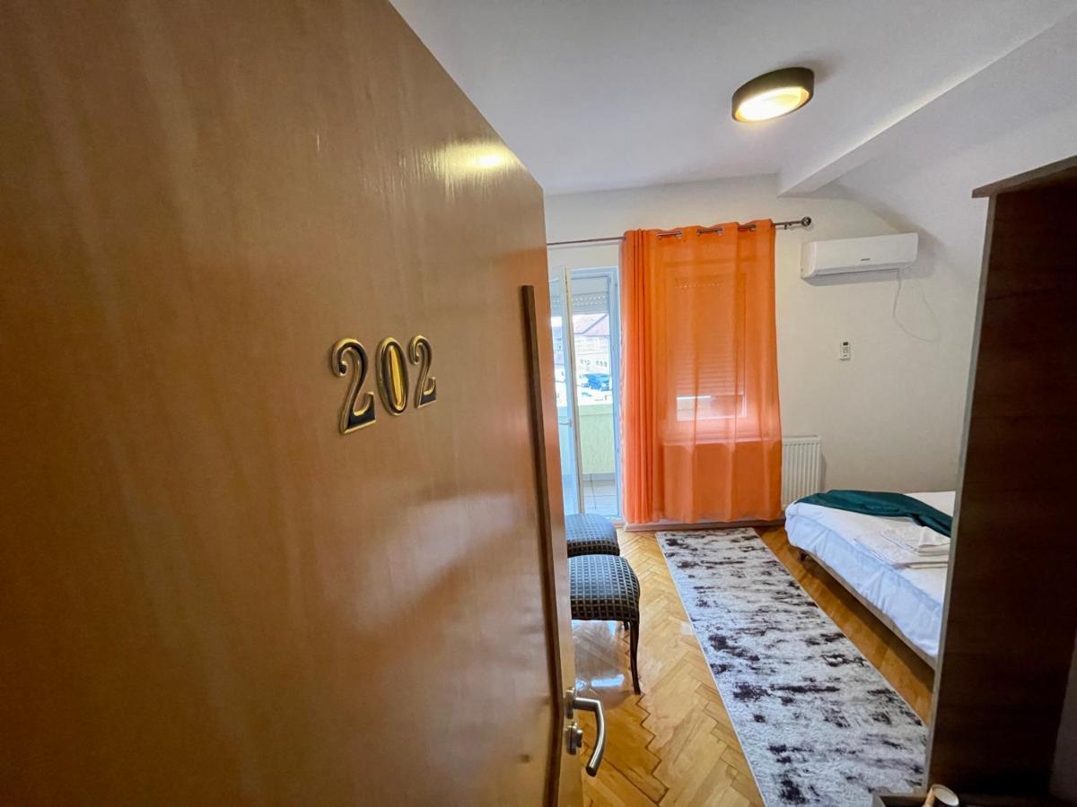 Madigan'S Hotel Kosovo Polje Εξωτερικό φωτογραφία