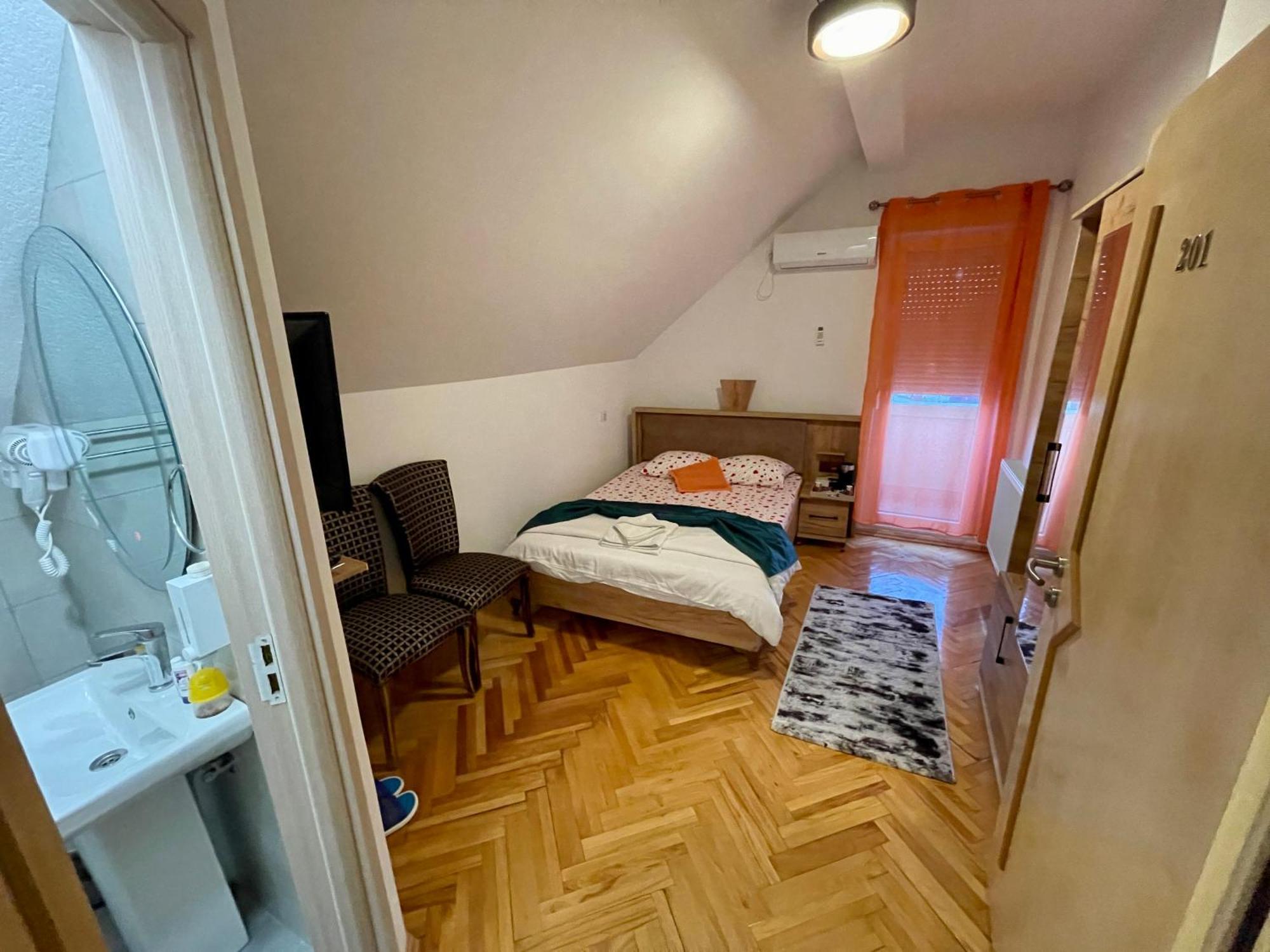 Madigan'S Hotel Kosovo Polje Εξωτερικό φωτογραφία